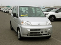2000 Honda Life JB2
