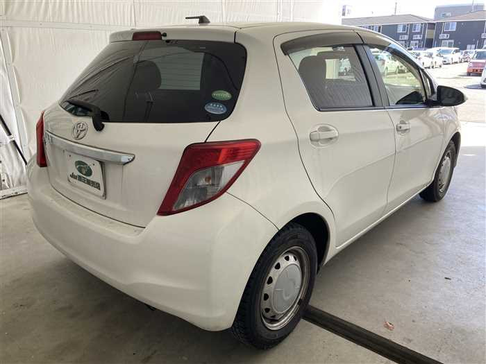 2012 Toyota Vitz DBA-NSP130 (UW-693d25a1e8194)[1]