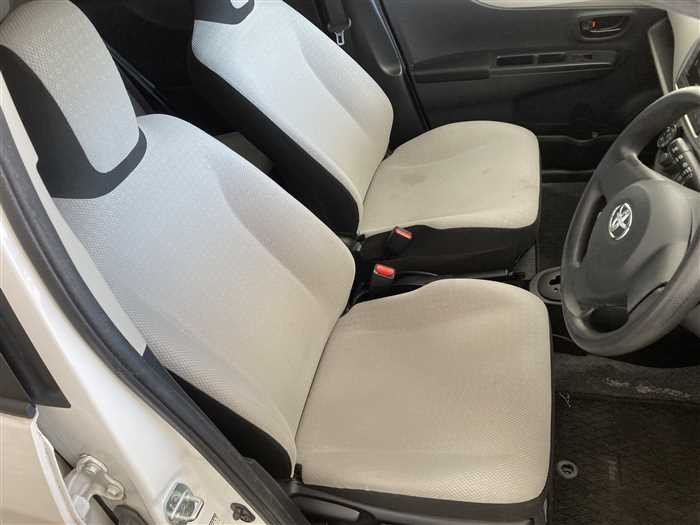 2012 Toyota Vitz DBA-NSP130 (UW-693d25a1e8194)[10]