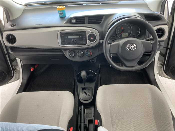 2012 Toyota Vitz DBA-NSP130 (UW-693d25a1e8194)[16]