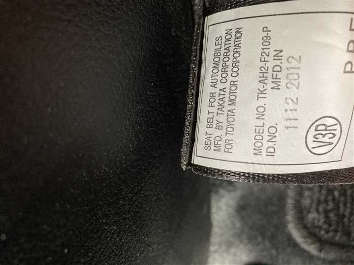 2012 Toyota Vitz DBA-NSP130 (UW-693d25a1e8194)[22]