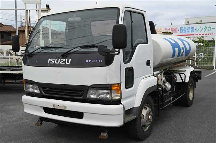 2005 Isuzu Forward PB-NRR35C3