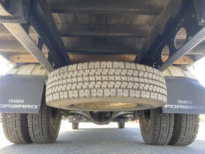 2012 Isuzu Forward SKG-FRR90S1 (UW-6981ac5133406)[9]