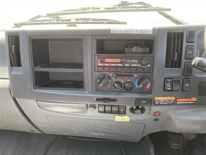 2012 Isuzu Forward SKG-FRR90S1 (UW-6981ac5133406)[26]