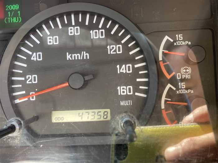 2012 Isuzu Forward SKG-FRR90S1 (UW-6981ac5133406)[28]