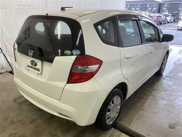 2013 Honda Fit DBA-GE6 (UW-69a693e93b1ad)[1]
