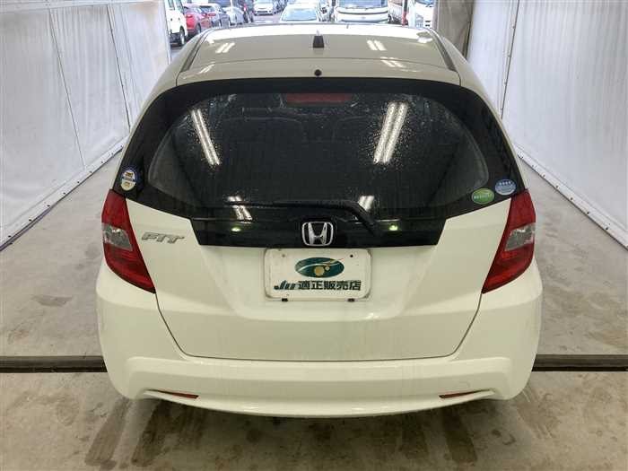 2013 Honda Fit DBA-GE6 (UW-69a693e93b1ad)[5]