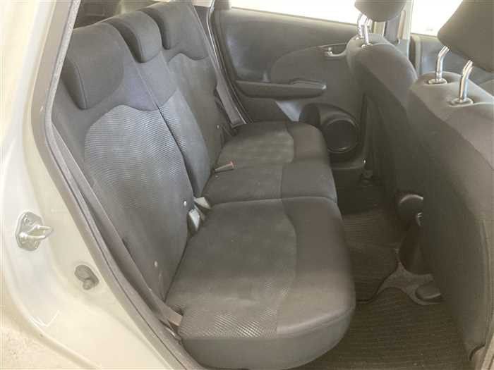 2013 Honda Fit DBA-GE6 (UW-69a693e93b1ad)[10]