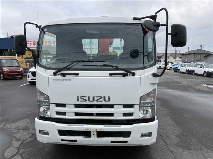 2011 Isuzu Forward SKG-FRR90S1 (UW-69b2795963177)[4]
