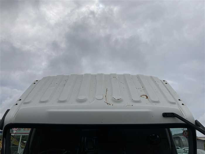 2011 Isuzu Forward SKG-FRR90S1 (UW-69b2795963177)[9]