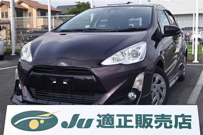 2016 Toyota Aqua DAA-NHP10