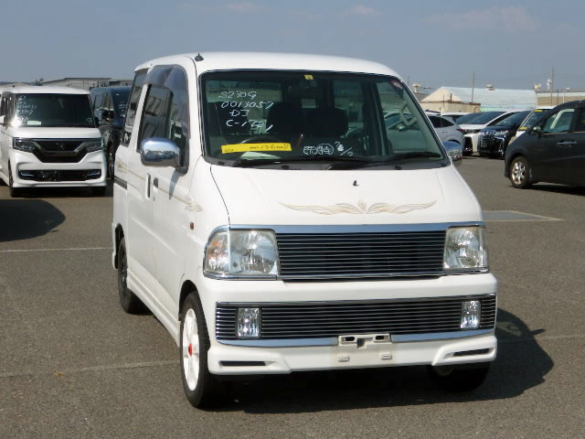 2000 Daihatsu Atrai Wagon S230G