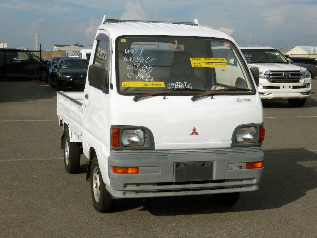 1995 Mitsubishi Minicab Truck U42T