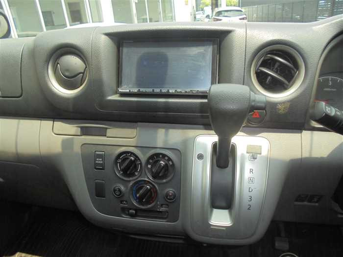 2016 Nissan NV350 Caravan VW6E26 (UW-6981ac671f032)[18]