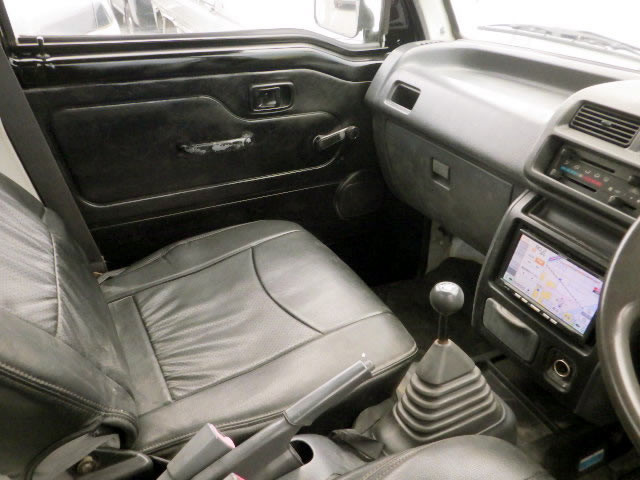 2000 Daihatsu Hijet Truck S210P (UW-6943838c5901e)[8]