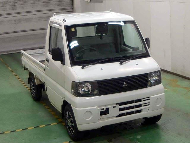 2000 Mitsubishi Minicab Truck U62T