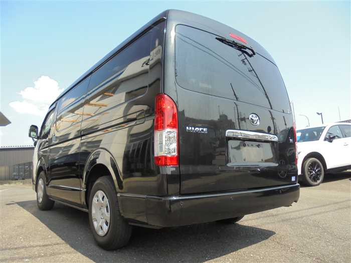2022 Toyota Hiace Wagon TRH214W (UW-69ad001ff2f7d)[2]