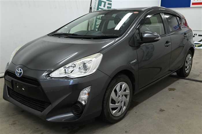 2015 Toyota Aqua DAA-NHP10