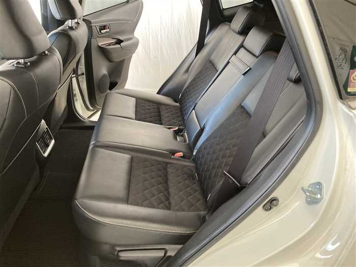 2015 Toyota Harrier DBA-ZSU60W (UW-695e110ba20c9)[14]