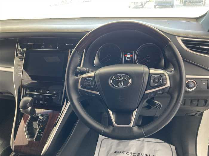 2015 Toyota Harrier DBA-ZSU60W (UW-695e110ba20c9)[17]