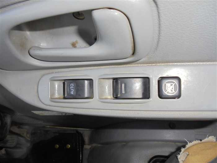 2018 Toyota Dyna Truck XZU620D (UW-69ad002ebd1e9)[24]