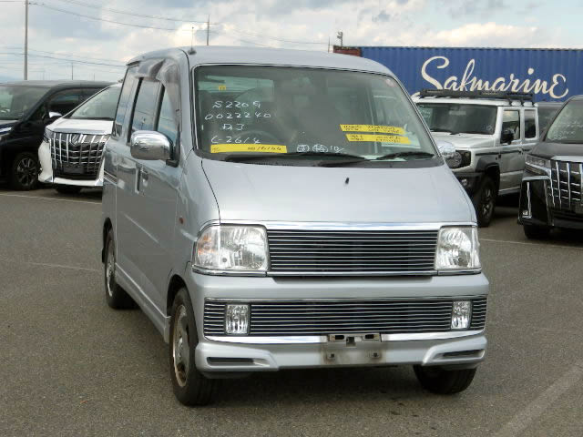 2000 Daihatsu Atrai S220V