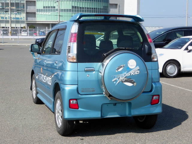 2006 Daihatsu Terios Kid J111G (UW-699d493bc7ea6)[1]