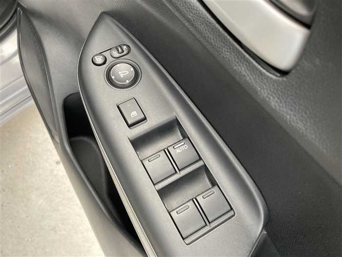 2020 Honda SHUTTLE HYBRID 6AA-GP7 (UW-694cf5f68cdad)[18]