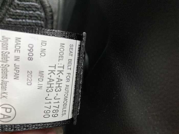 2020 Honda SHUTTLE HYBRID 6AA-GP7 (UW-694cf5f68cdad)[23]