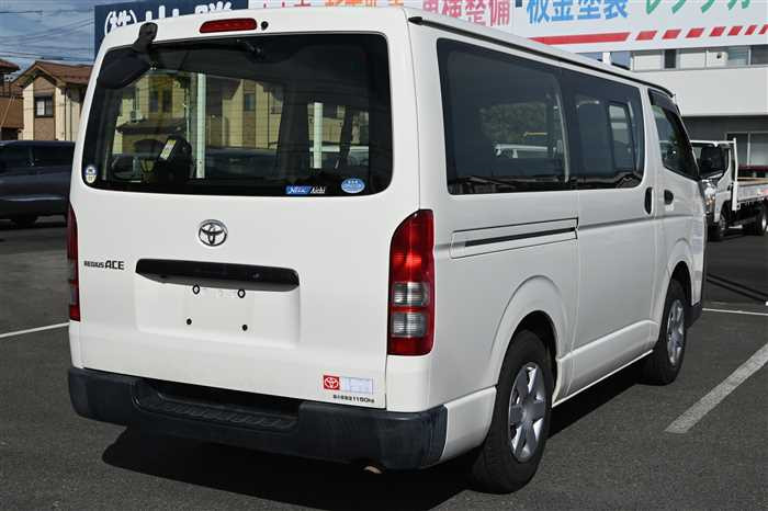 2019 Toyota Hiace Van CBF-TRH200V (UW-69771e40d51a1)[5]