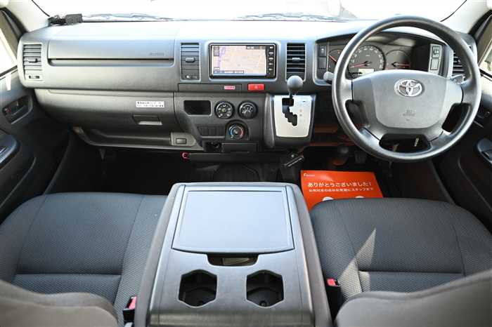 2019 Toyota Hiace Van CBF-TRH200V (UW-69771e40d51a1)[15]