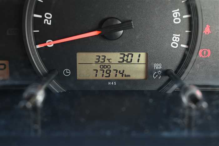 2019 Toyota Hiace Van CBF-TRH200V (UW-69771e40d51a1)[26]