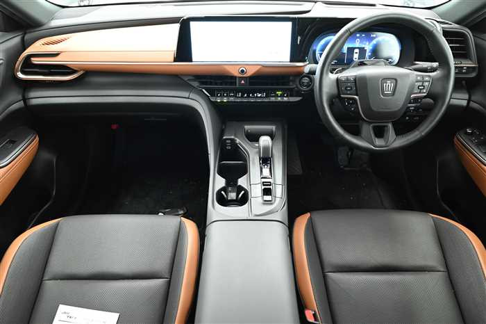 2023 Toyota Crown 5AA-TZSH35 (UW-6981ac6582f3f)[14]