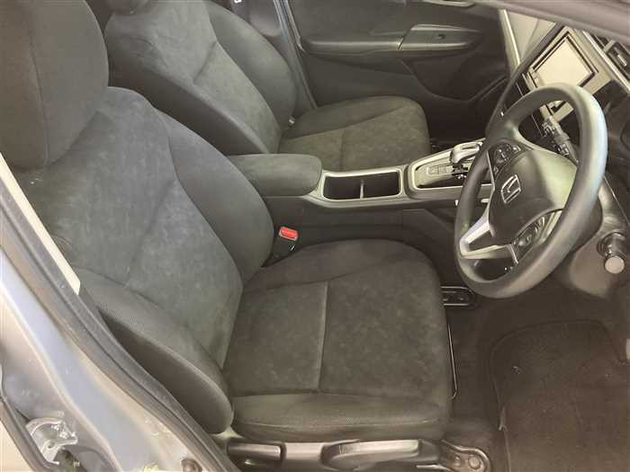 2019 Honda SHUTTLE HYBRID DAA-GP7 (UW-69a693dba658a)[12]