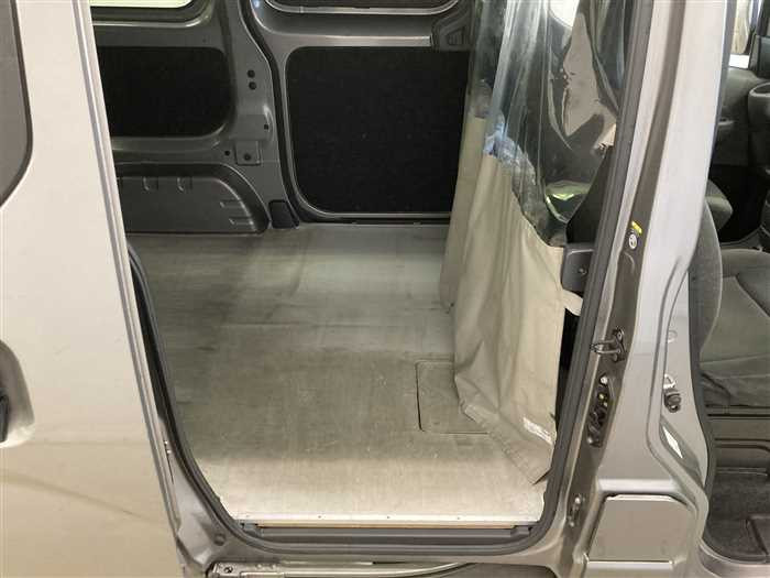 2020 Nissan NV200 Vanette DBF-VM20 (UW-6981ac32a7e59)[10]