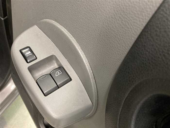 2020 Nissan NV200 Vanette DBF-VM20 (UW-6981ac32a7e59)[18]