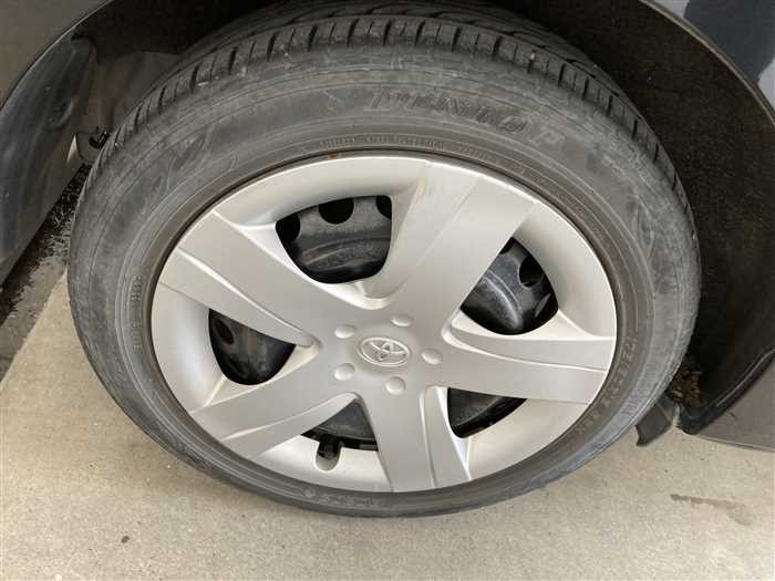 2013 Toyota Ractis DBA-NCP120 (UW-6981ac56d1798)[9]