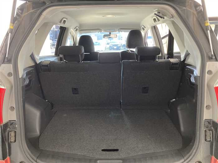 2013 Toyota Ractis DBA-NCP120 (UW-6981ac56d1798)[12]