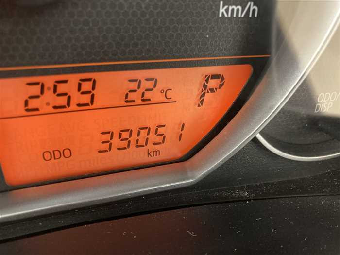 2013 Toyota Ractis DBA-NCP120 (UW-6981ac56d1798)[23]