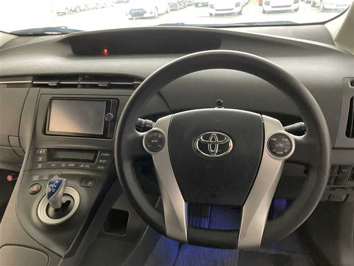 2011 Toyota Prius DAA-ZVW30 (UW-695e10f51aef0)[17]