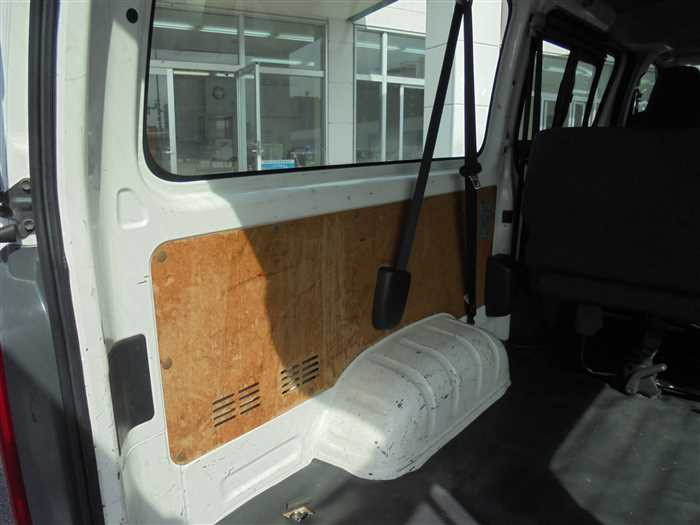 2019 Toyota Regiusace Van TRH200V (UW-69ad0008b9810)[13]