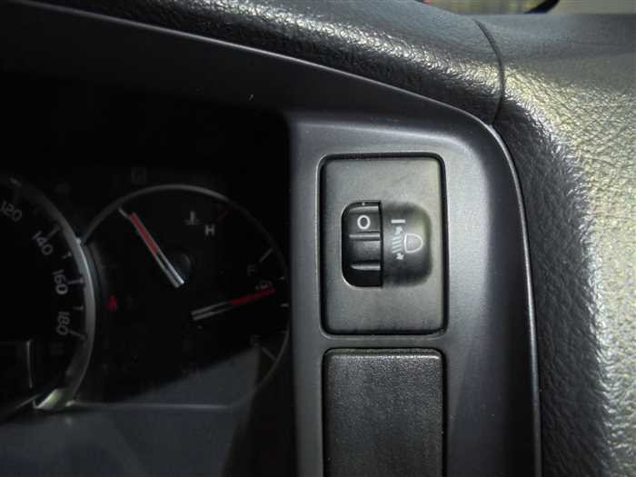 2019 Toyota Regiusace Van TRH200V (UW-69ad0008b9810)[26]