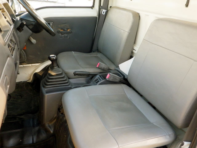 1999 Subaru Sambar TT2 (UW-69410b56981e8)[5]