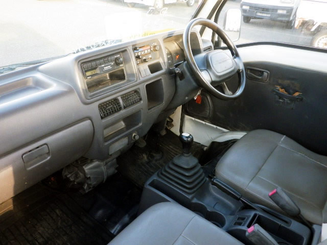 1999 Subaru Sambar TT2 (UW-69410b56981e8)[9]