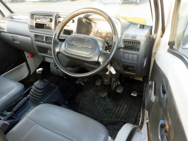 1999 Subaru Sambar TT2 (UW-69410b56981e8)[10]