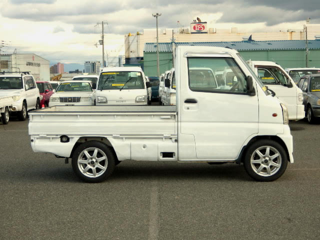 1999 Mitsubishi Minicab Truck U62T (UW-69699a6201d05)[2]