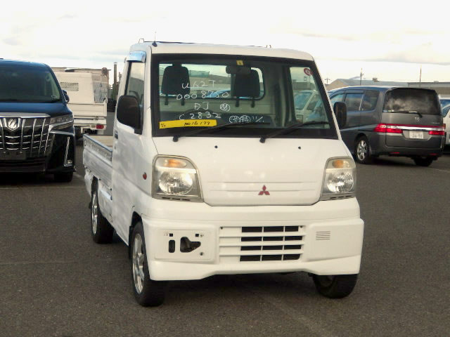 1999 Mitsubishi Minicab Truck U62T (UW-69699a6201d05)[0]