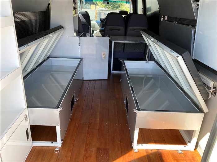 2004 Hino Liesse II KK-HDB51M (UW-69b2795879864)[23]