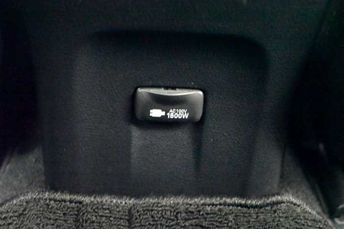 2015 Toyota Prius DAA-ZVW50 (UW-695e11269ae39)[15]