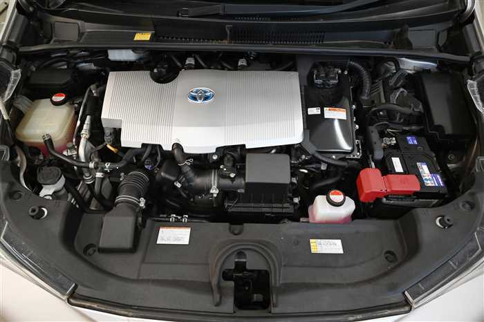 2015 Toyota Prius DAA-ZVW50 (UW-695e11269ae39)[28]